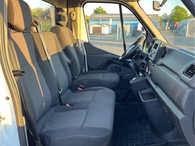 Renault Master 2.3 DCI 150HK Autotransporter – Knæklad