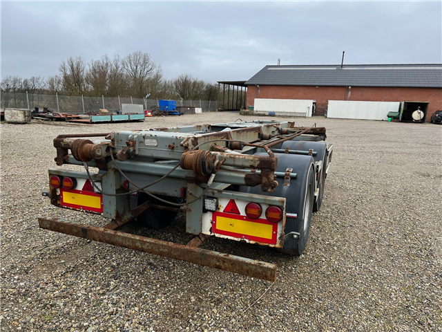 NOPA Hejseladskærre