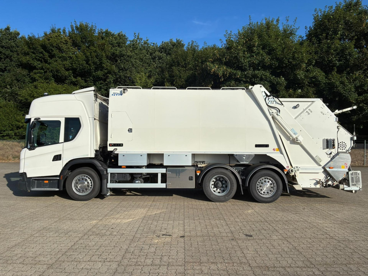 Scania L 280 B6x2*4NB - NTM skraldebil