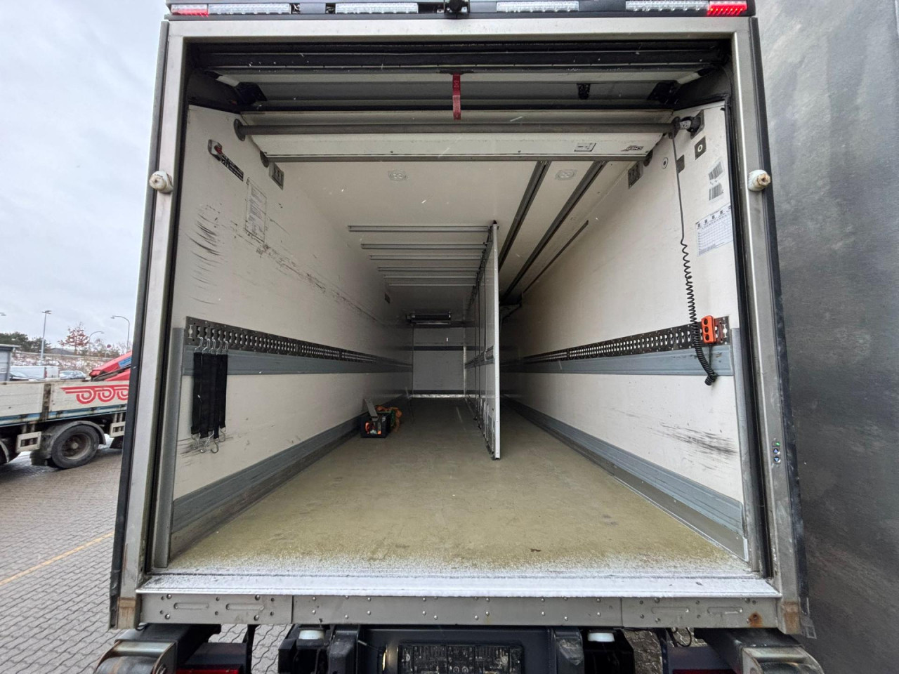 Scania P 320 B6x2*4NB Dobbelt compartment