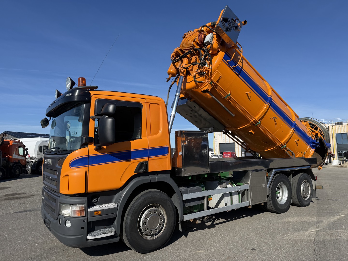 Scania P360 6x2*4 Korp & Son 12.500 l. Kombi