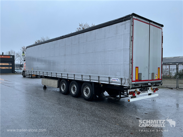 Schmitz Semi Curtainsider Standard , Foldedør højre