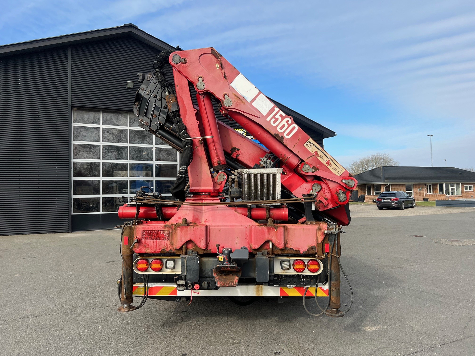 Scania R500 8X4 med HMF hejs og HMF 1560 K5 kran