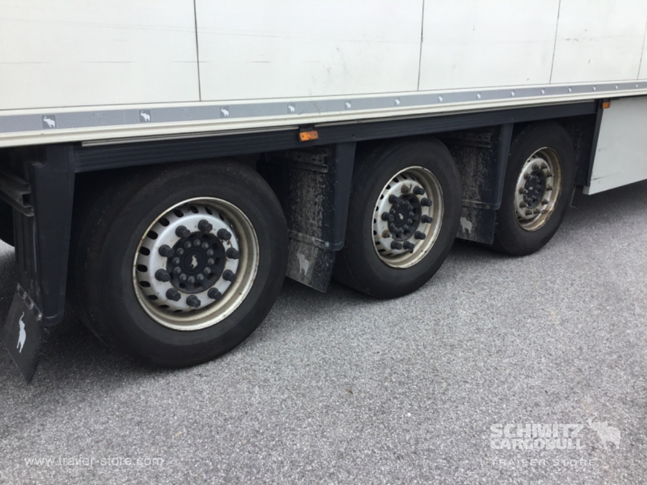 Schmitz Semi Reefer Meat hanging system