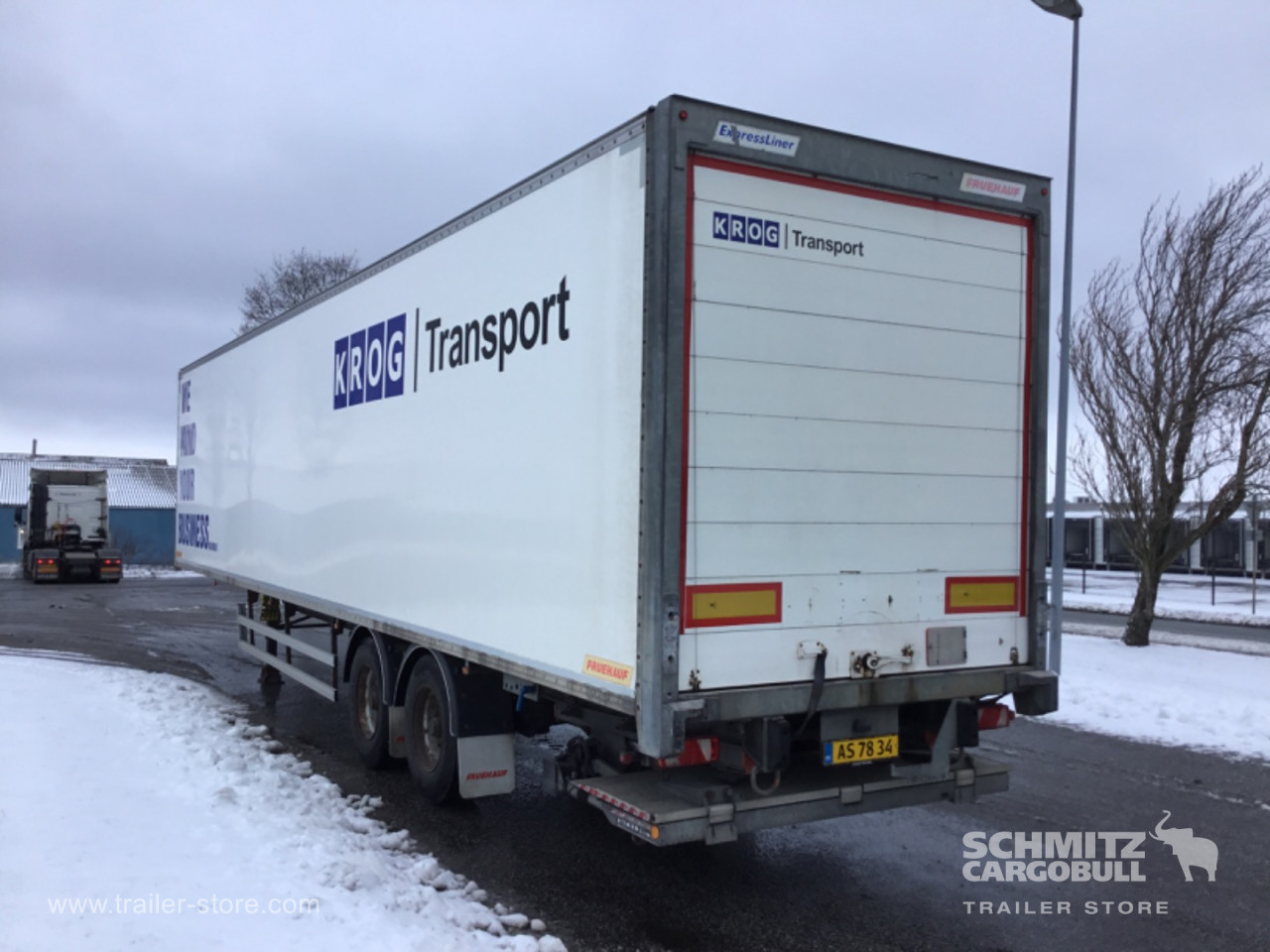 Fruehauf Auflieger Trockenfrachtkoffer Lift