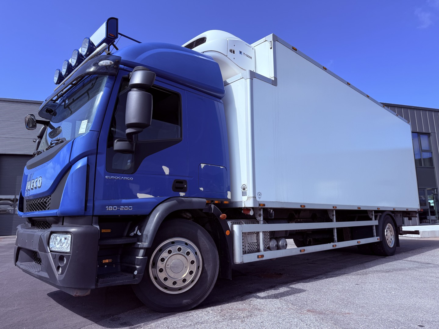 Iveco EuroCargo 180-280 4x2 Thermo King T-1000R