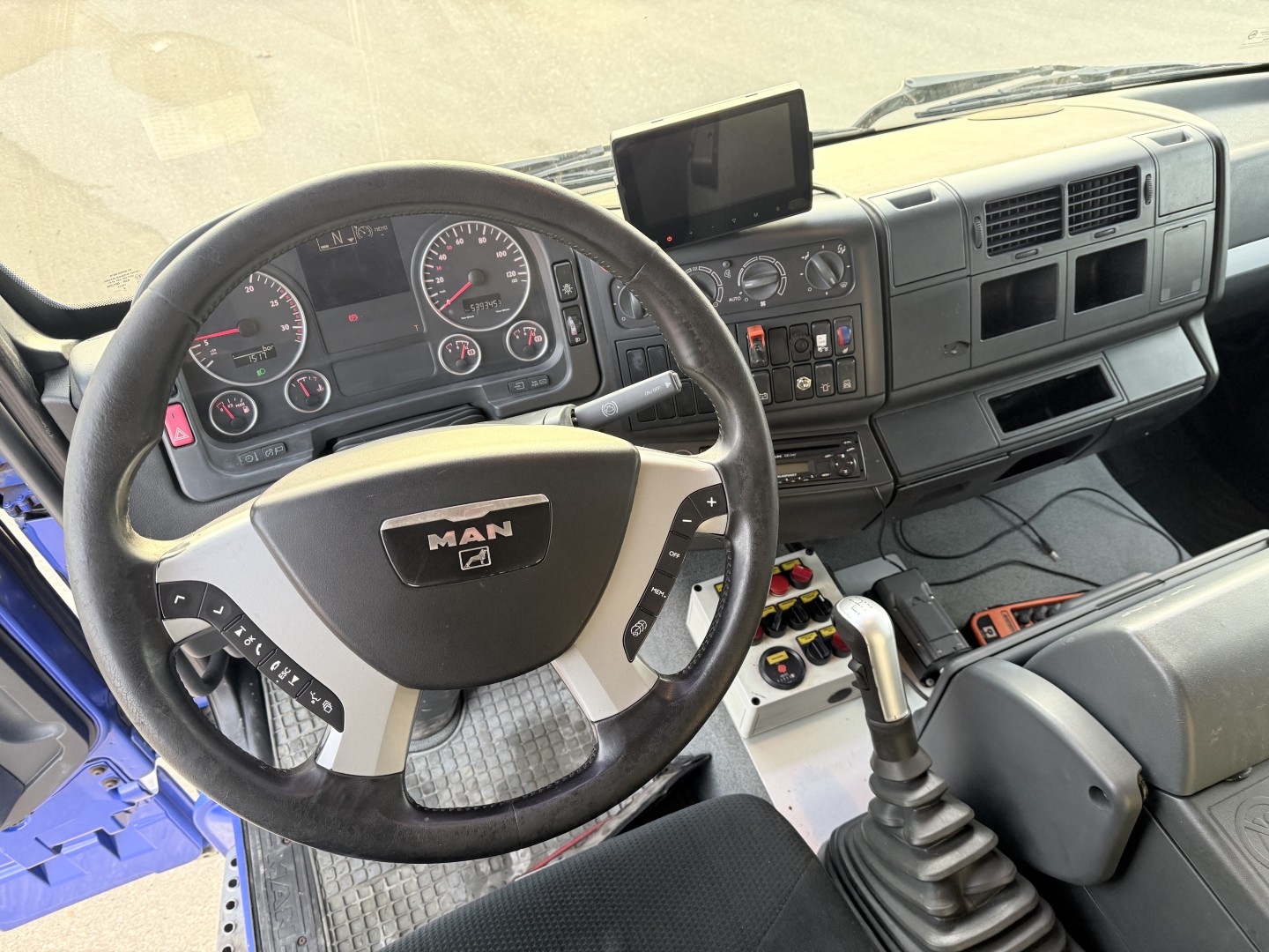 MAN TGA 26.400 6x4 MORO 13.700 l. Rustfri ADR