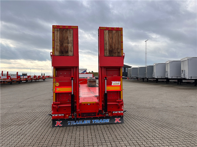 Kässbohrer SLH-3, Udtrækkelig, Tvangsstyrring Maskintrailer