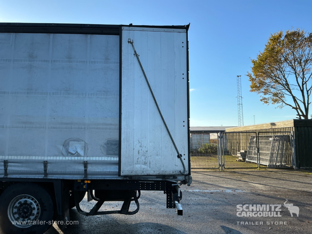 Schmitz Semi Curtainsider Standard , Foldedør højre