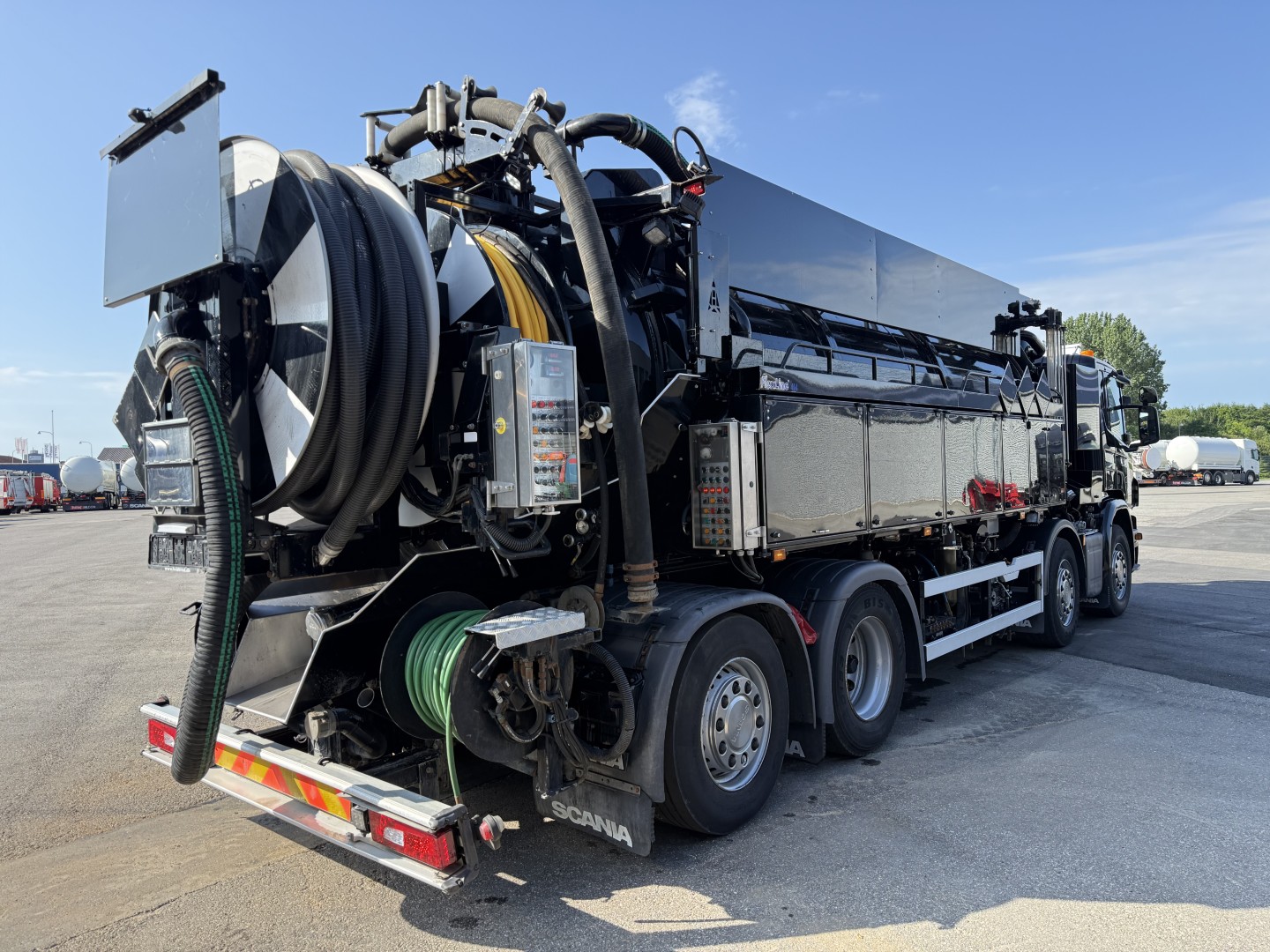 Scania P450 8x2*6 Hvidtved Larsen FlexLine 414 ADR