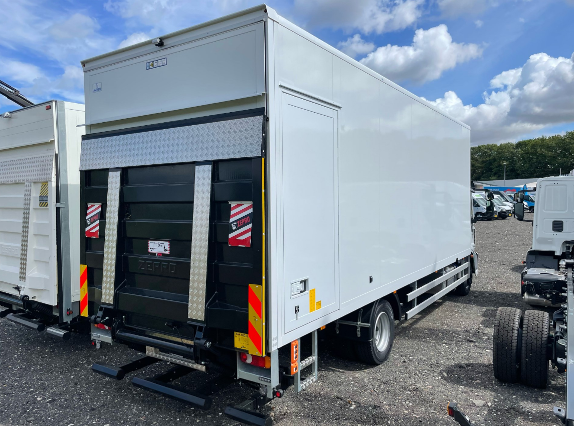 Iveco ML120E25-E6e 18 pallers