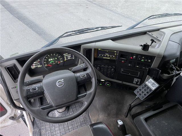 Volvo FM410 8x4 Liebherr HTM 904 9m3 + Bånd 12+4 m