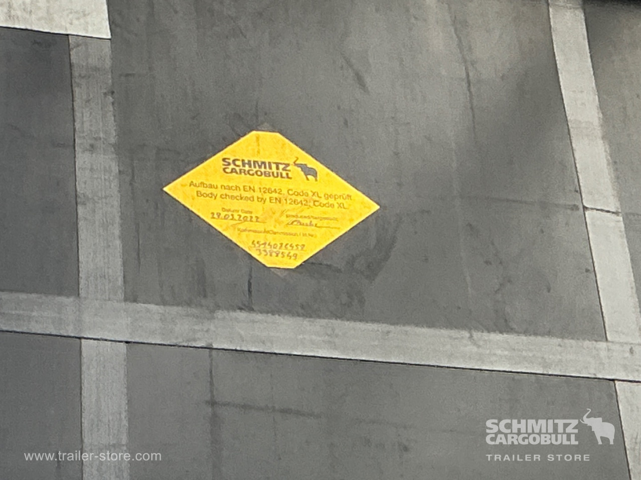 Schmitz Semi Curtainsider Standard