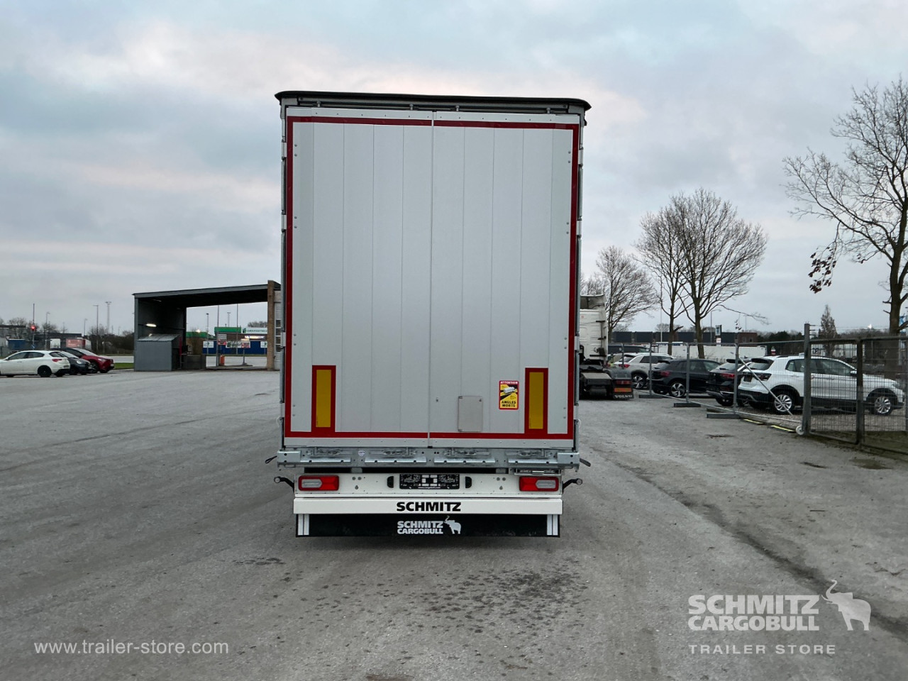 Schmitz Semi Curtainsider Mega
