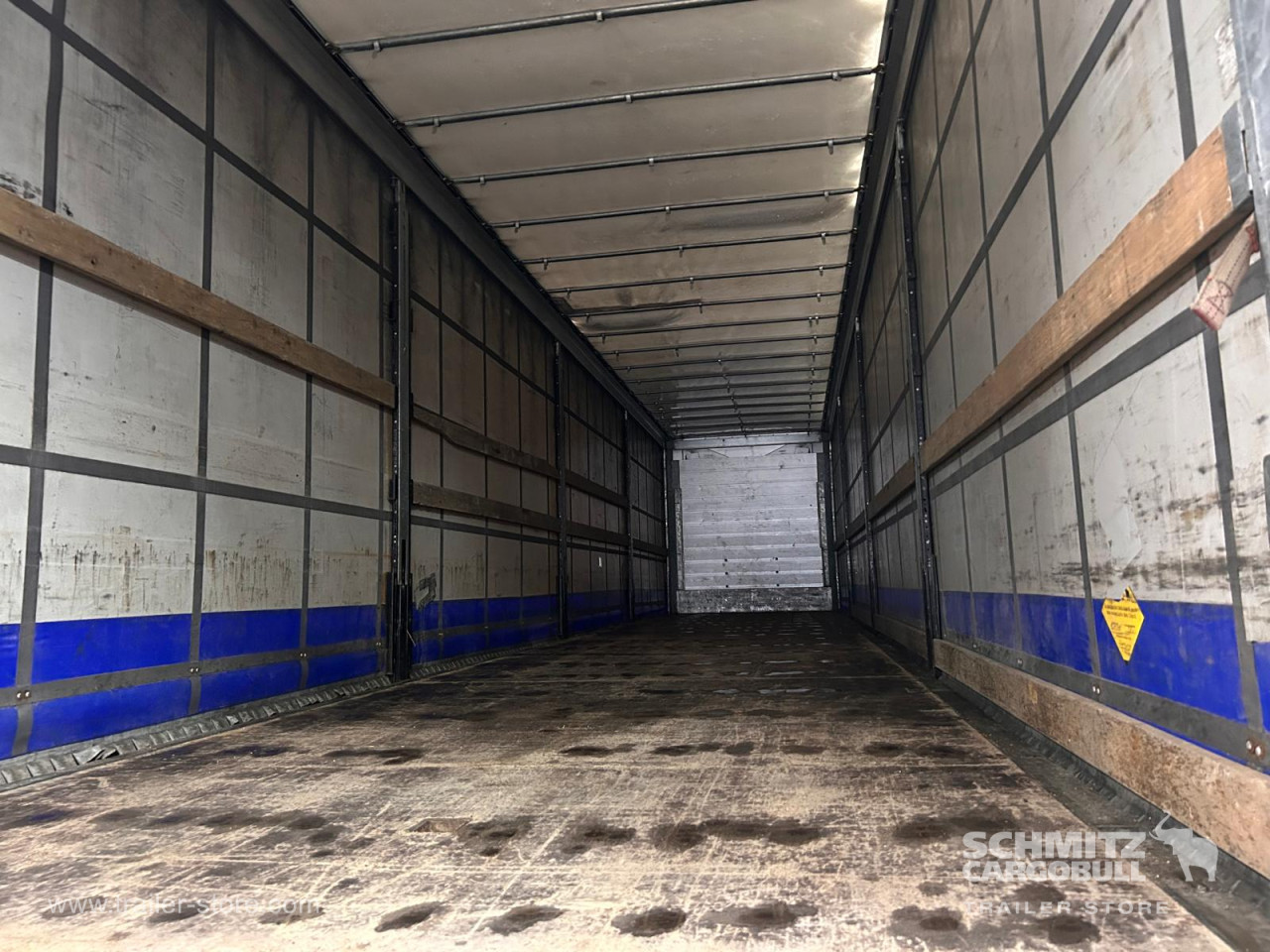 Schmitz Semi Curtainsider Standard