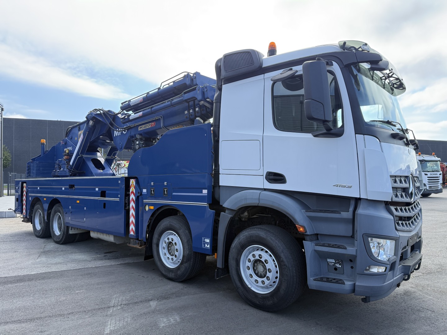 Mercedes Arocs 4153 8x4 MPG 220 TM7 Kranbil