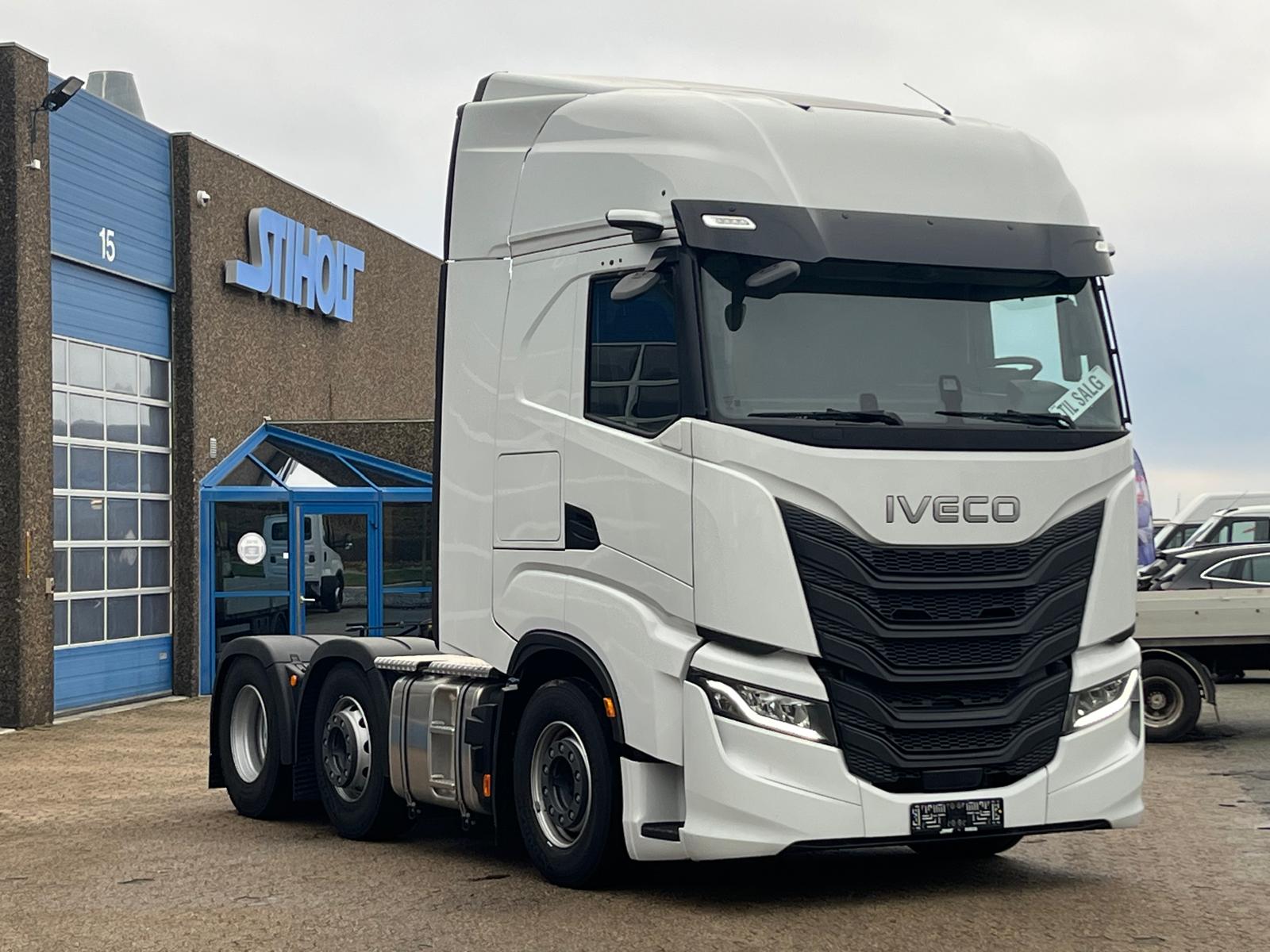 Iveco NY IVECO S-WAY 500Hp Twinster trækker opbygget