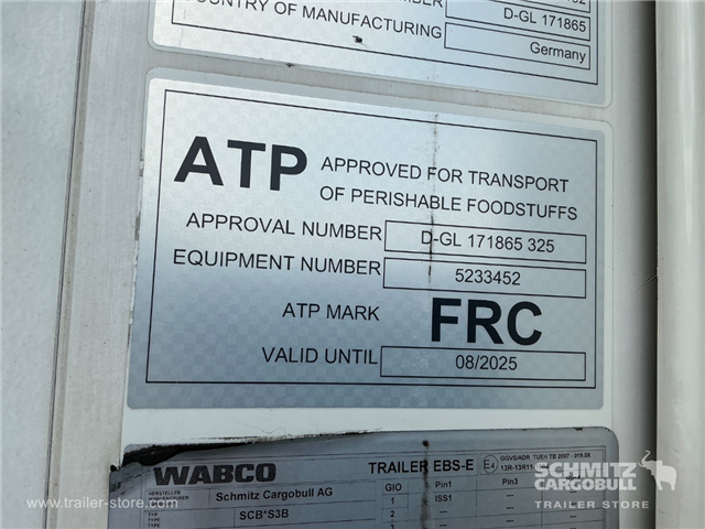 Schmitz Semi Reefer Meat hanging system