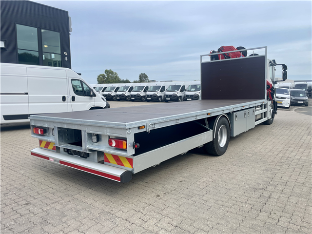 Iveco Stilladsbil ML160E25