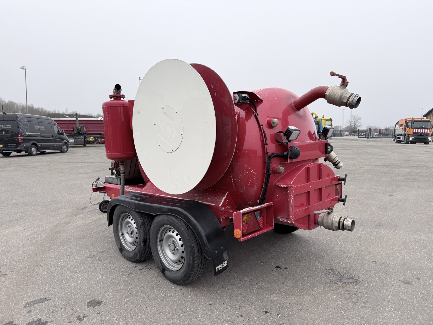 Diverse Tysse Nomek Minislamsuger / 1500 L Rustfri tank Trailer