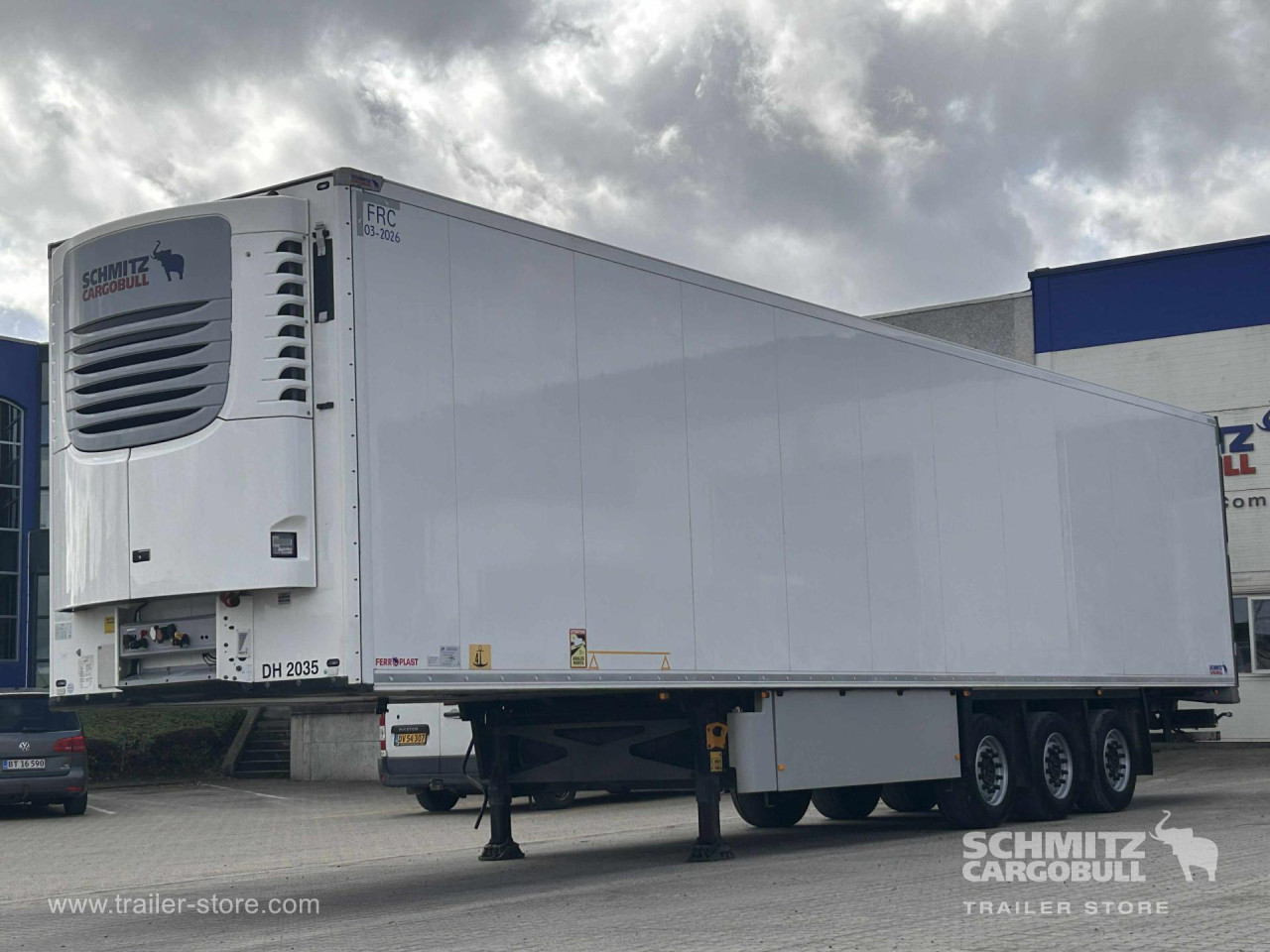 Schmitz Semi Reefer Meat hanging system