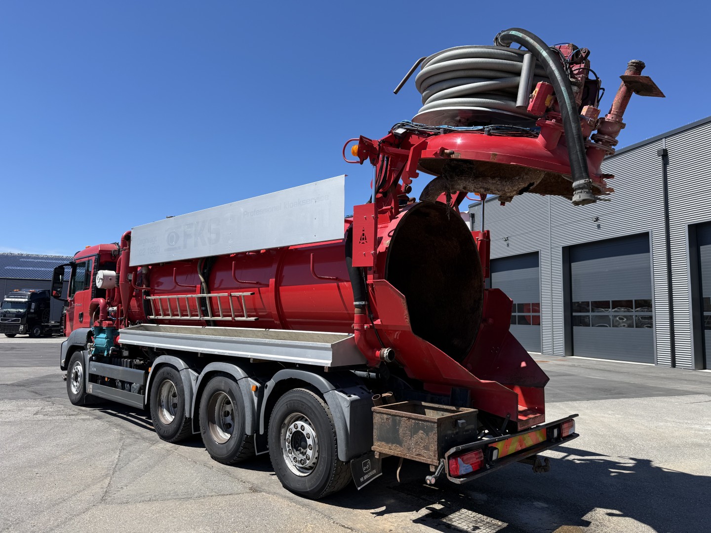 MAN TGS 35.480 8x4*4 Hvidtved Larsen 16.000 l.