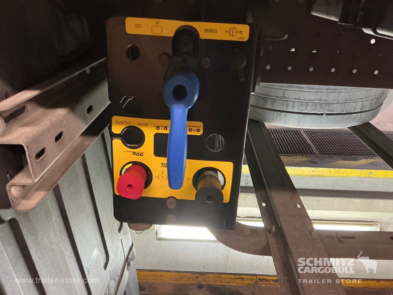 Schmitz Semi Reefer Meat hanging system