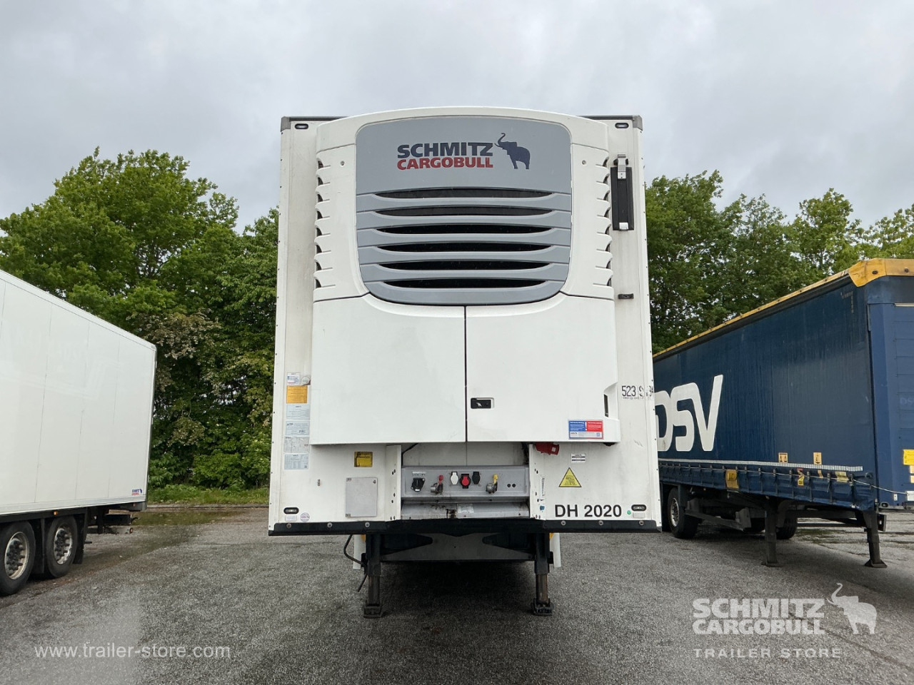 Schmitz Semi Reefer Meat hanging system