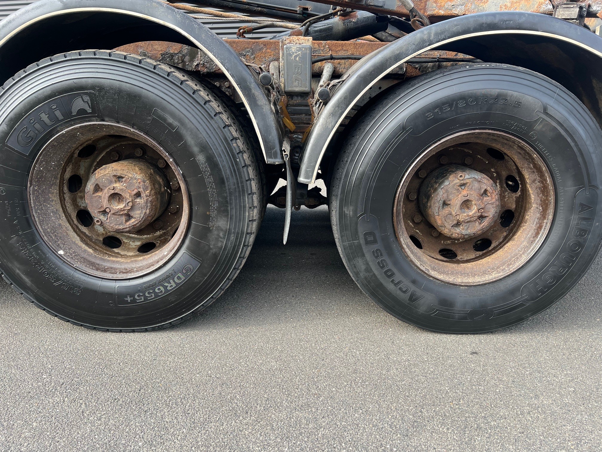 Scania R500 8X4 med HMF hejs og HMF 1560 K5 kran