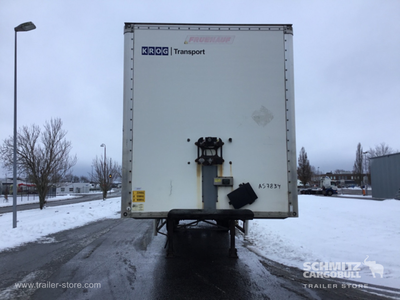 Fruehauf Auflieger Trockenfrachtkoffer Lift