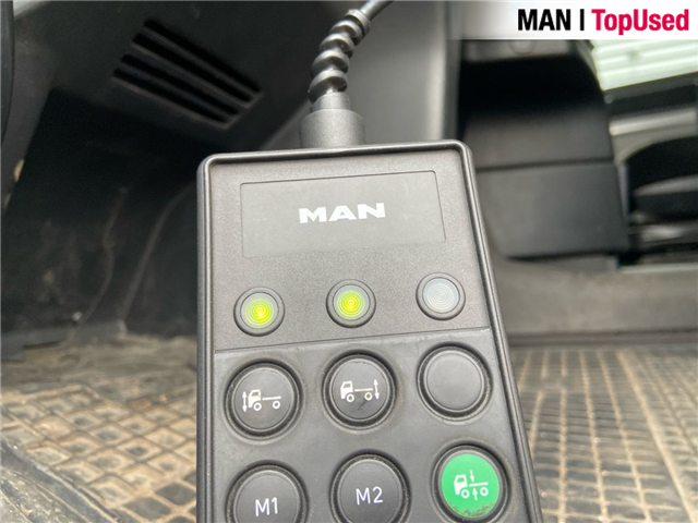 MAN TGX 26.470 6X2-2 LL