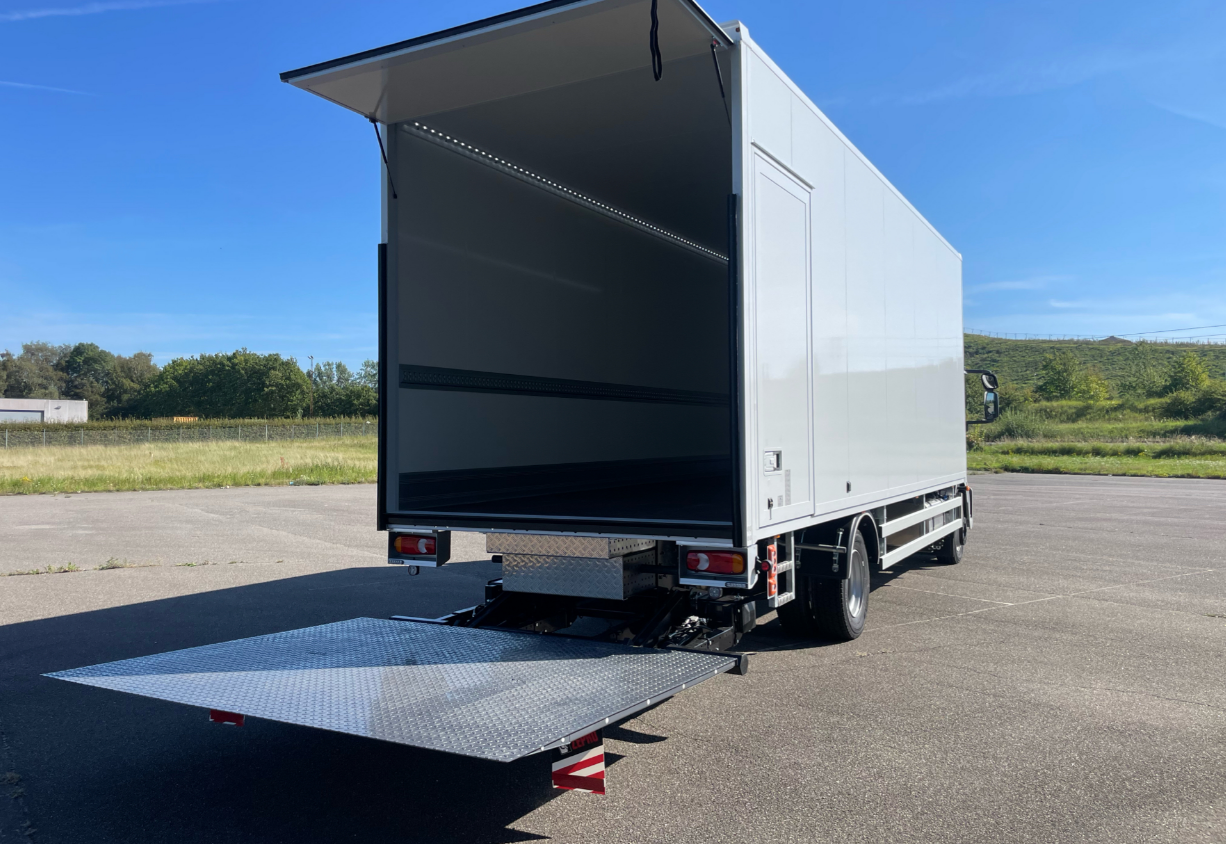 Iveco ML120E25-E6e 18 pallers