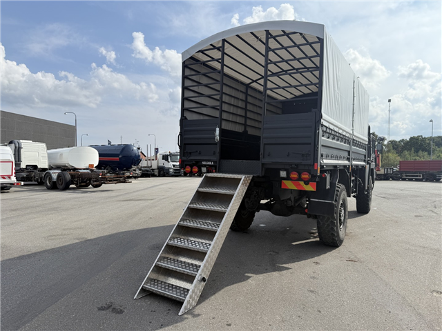 MAN 5 To KAT MIL 4x4 opb. studenterkørsel