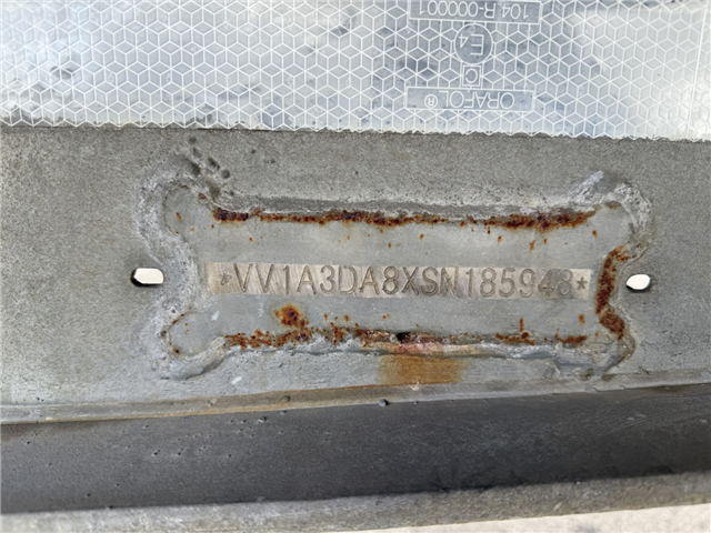 Leci 3 akslet Galvaniseret Tip Chassis med 9,4 m Hardox Kasse