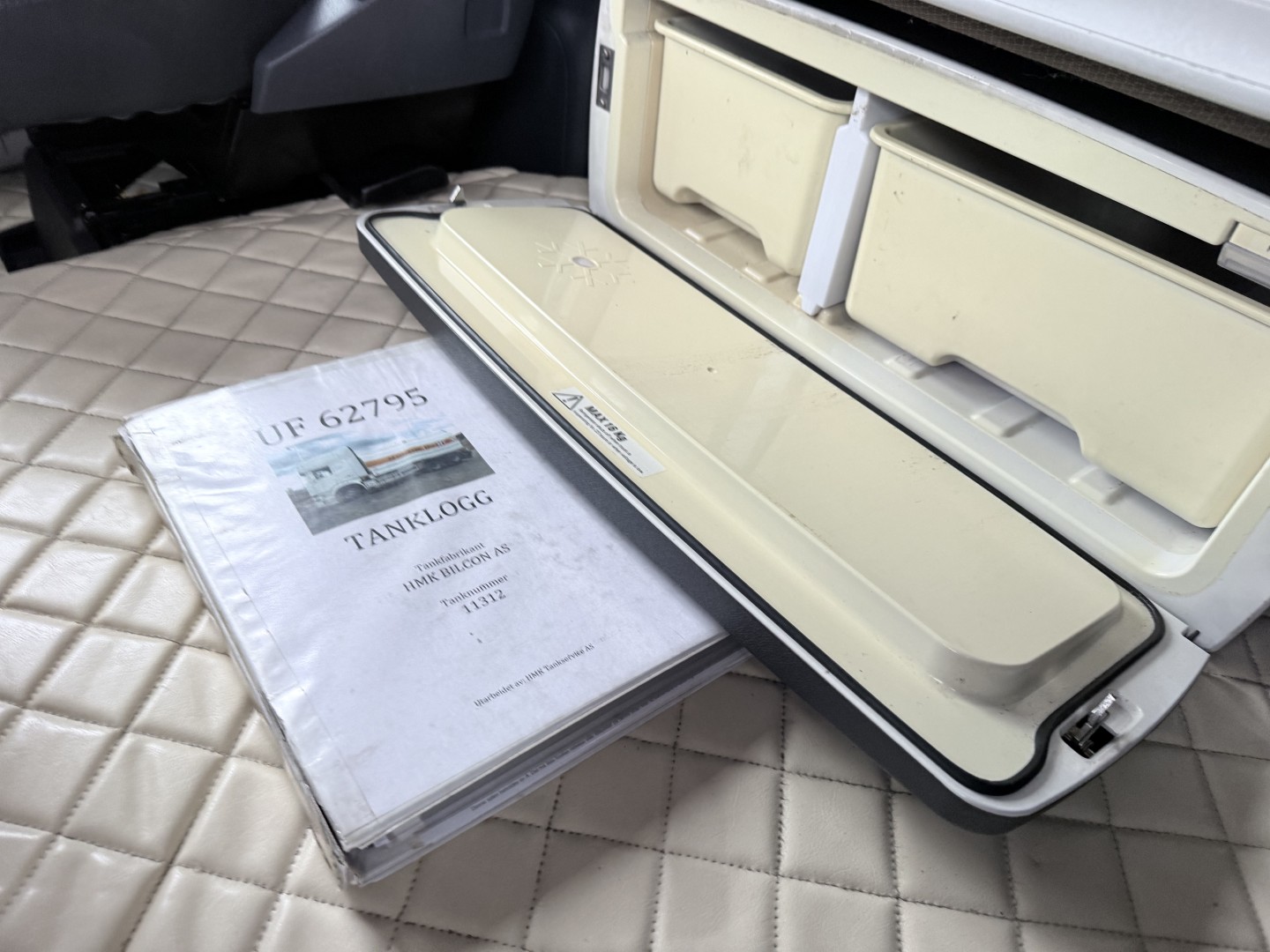 Scania R620 6x2 Topline HMK Bilcon 19.000 L ADR Tank