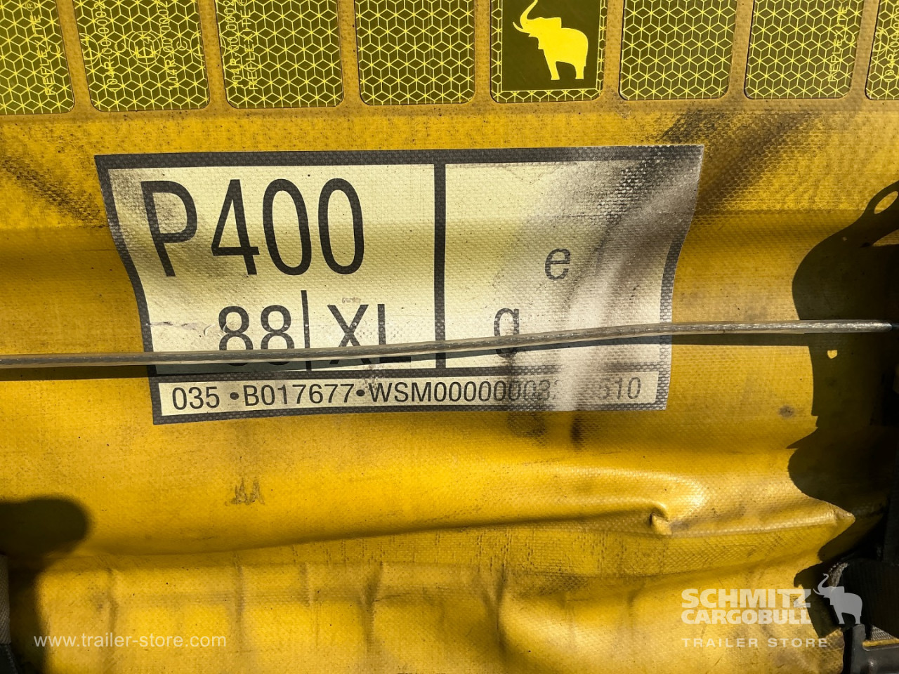 Schmitz Semi Curtainsider Mega