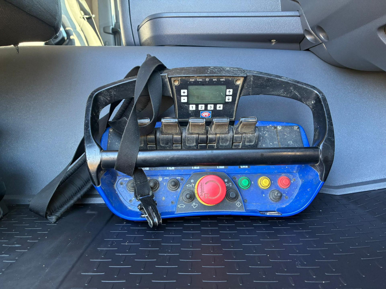 Scania G 450 LB6x2*4HNB - HMF 2620 Kran