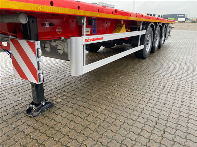 Kässbohrer SPB 3, Hårdtræsbund Flatbed