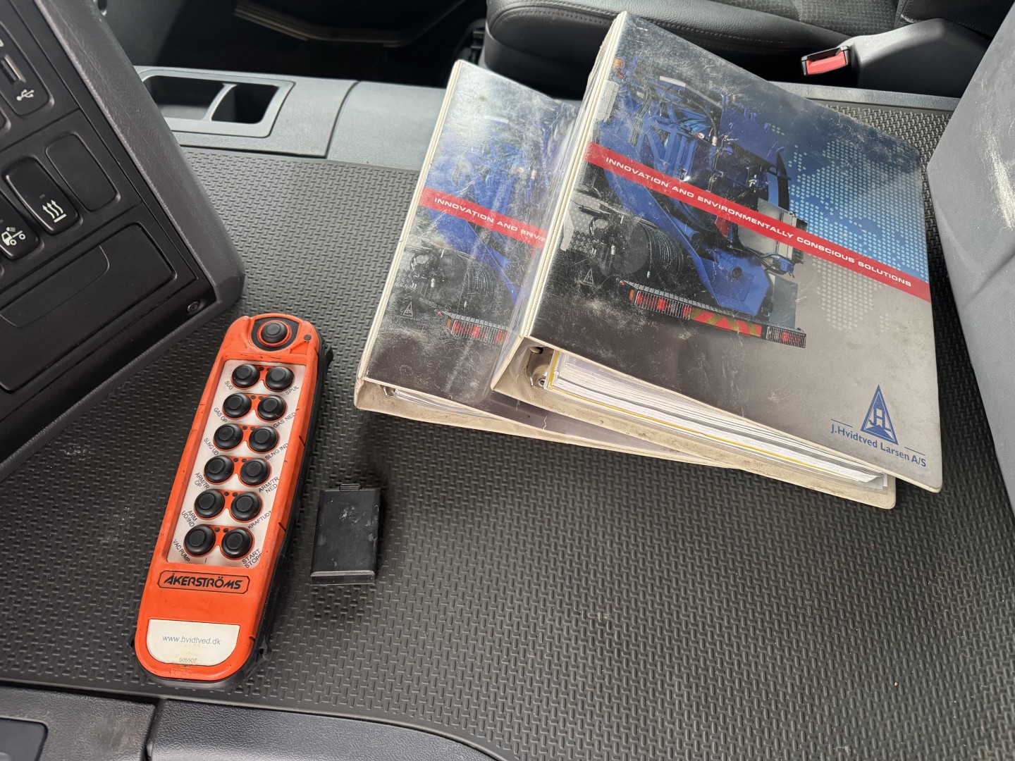 Scania P410 6x2*4 Hvidtved Larsen Flexline 312 ADR