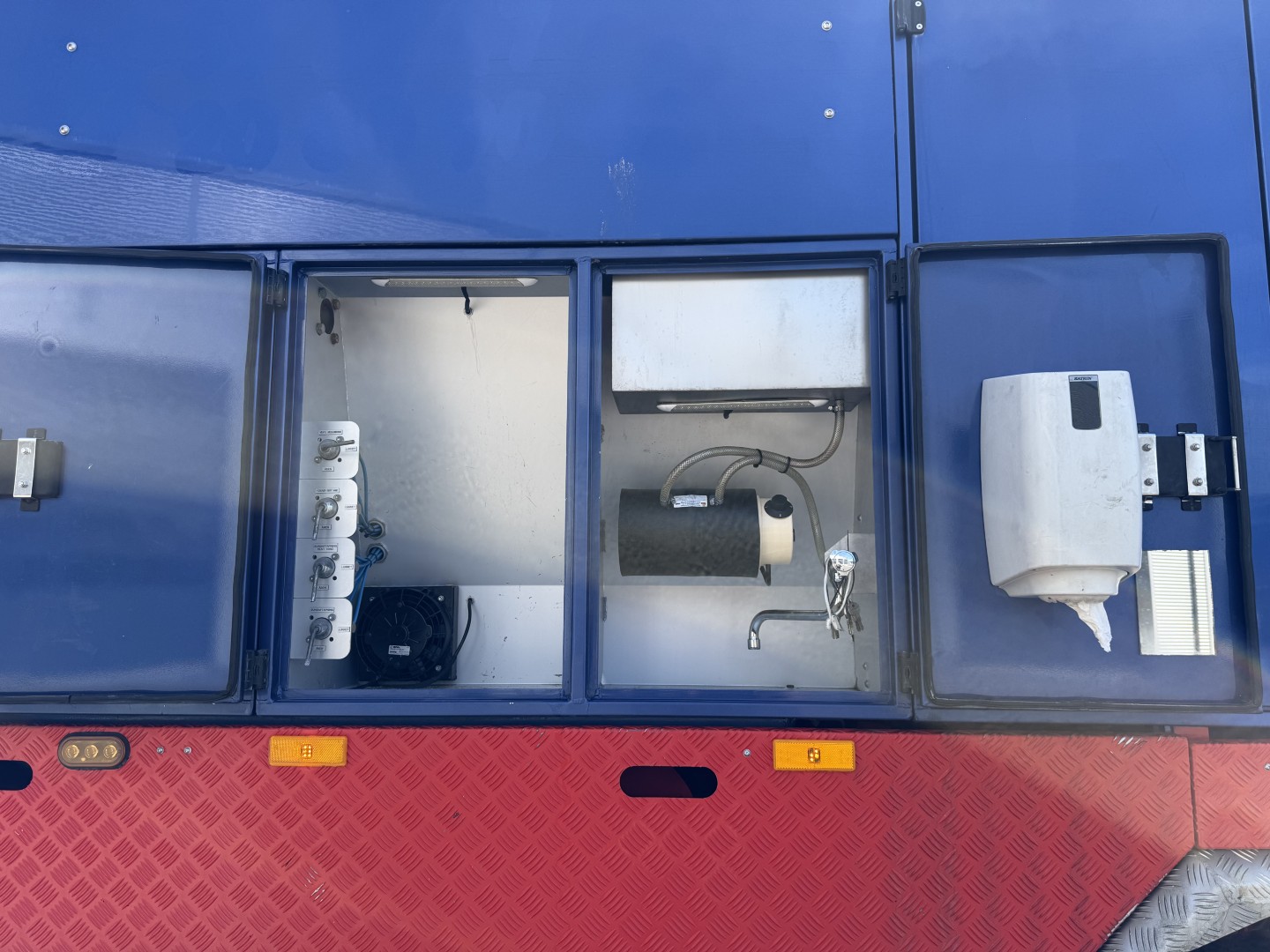 Mercedes Actros 4151 V8 8x8 Hvidtved Larsen RECycler 410