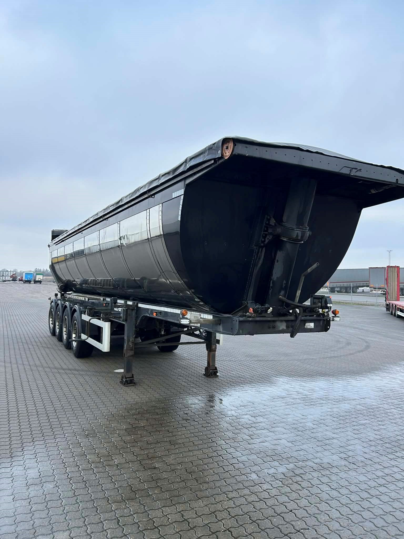 Kelberg ASFALT TIPPER 36M3