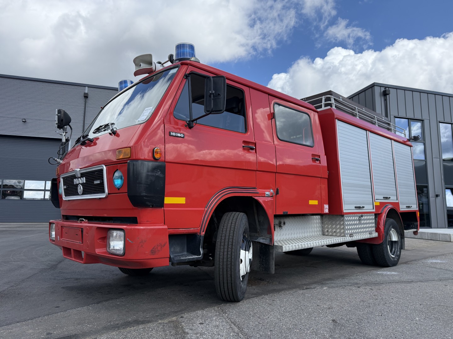 MAN VW 10.150 4x2 Brandbil