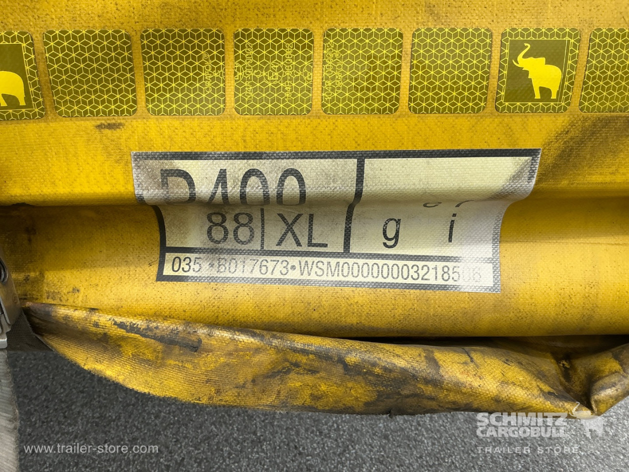 Schmitz Semi Curtainsider Mega