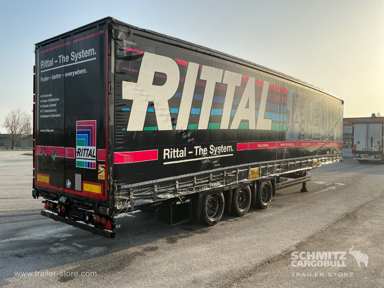 Schmitz Semi Curtainsider Mega