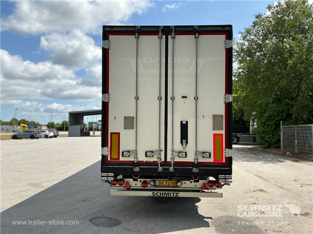 Schmitz Semi Reefer Meat hanging system