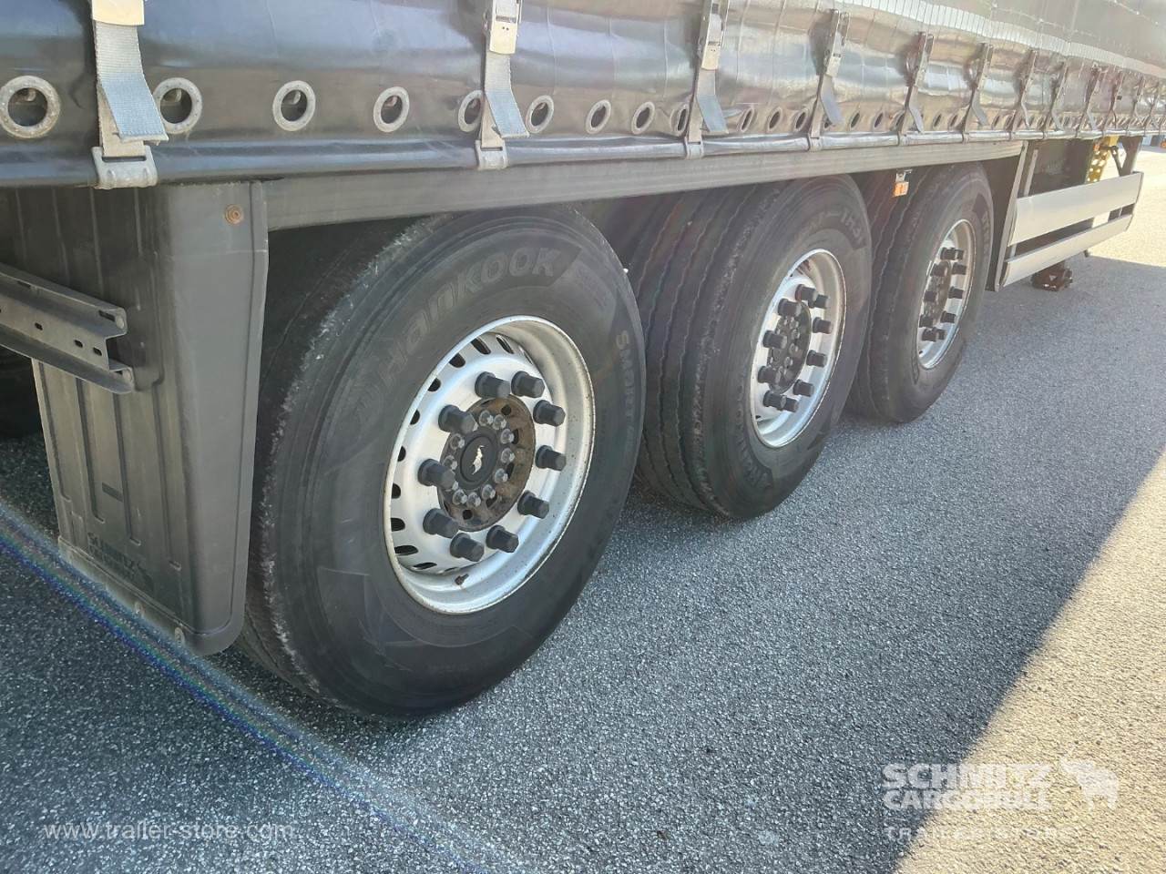 Schmitz Semi Curtainsider Standard