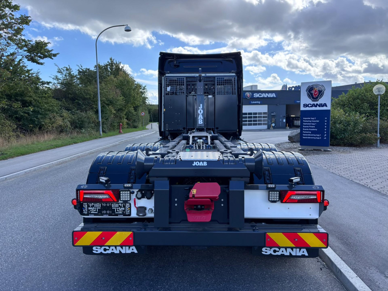 Scania R 450E B6x2*4NB 450 kW/535 kWh Hooklift NEW!