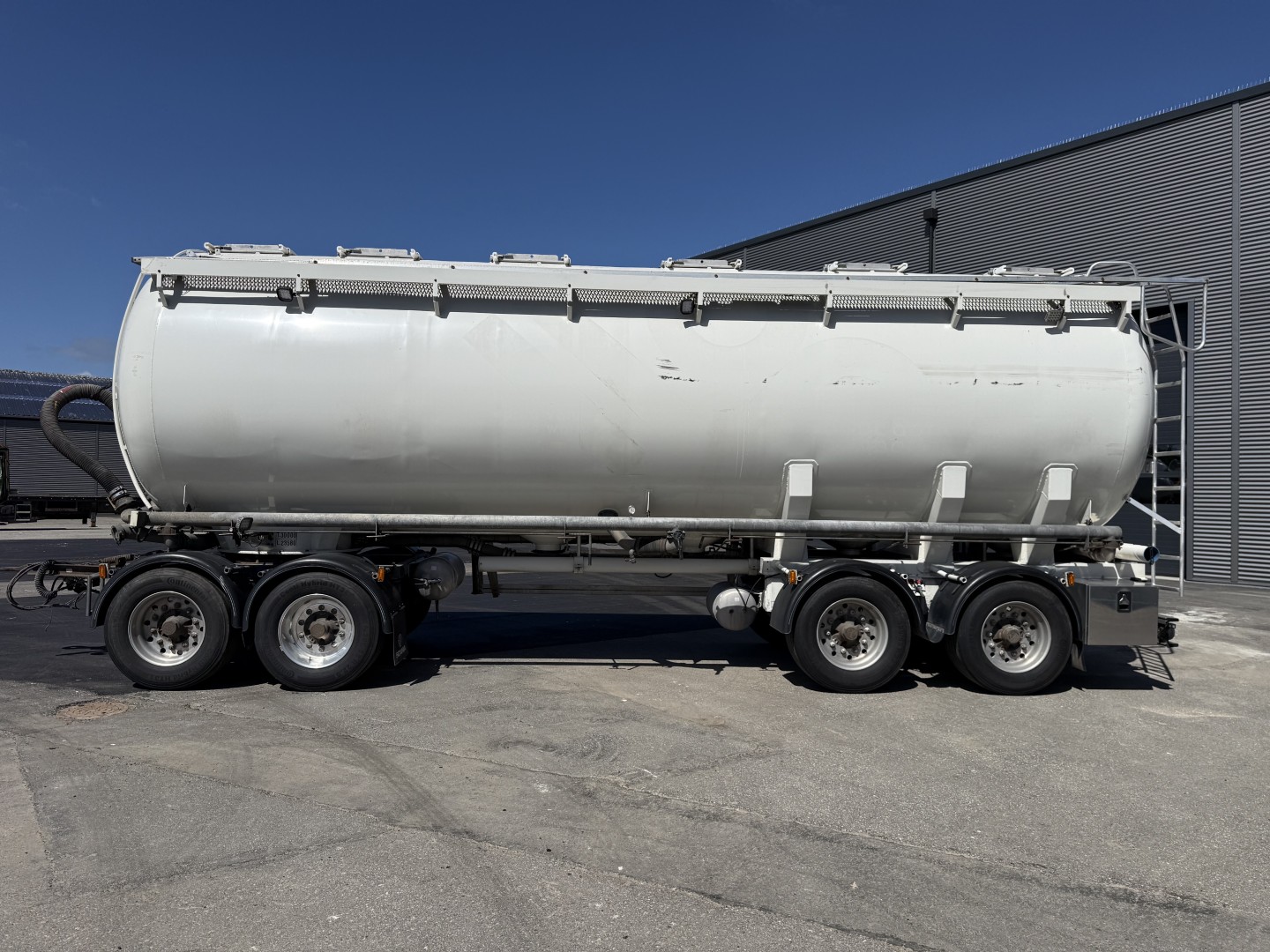 Scania R500 NGS CR20H 6x2 26 m3 Silo + HMK Bilcon Siloanhænger