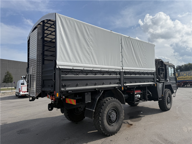 MAN 5 To KAT MIL 4x4 opb. studenterkørsel