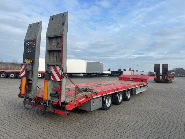 Kel-Berg Maskintrailer med el Hydrauliske ramper